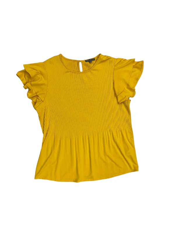 Top Short Sleeve By Adrianna Papell In Yellow, Size: L